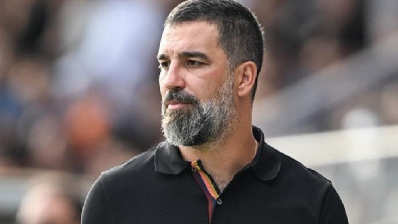 Foto - Arda Turan’ın gözdesine teklif yağıyor