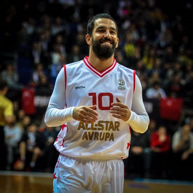 Foto - Arda Turan'ın yeni mesleğine çok şaşıracaksınız!