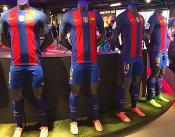 Foto - Arda Turan'lı Barcelona'nın yeni sezon formaları