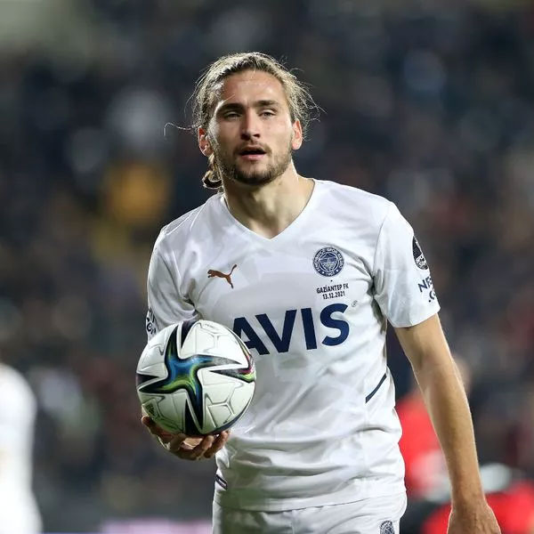 Foto - Arda zirveye oturdu!