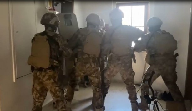 Foto - Ardahan merkezli 3 ilde uyuşturucu operasyonu: 6 tutuklama