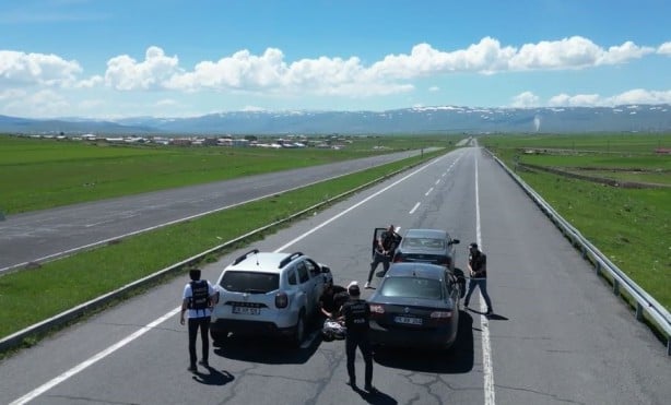 Ardahan merkezli 3 ilde uyuşturucu operasyonu: 6 tutuklama
