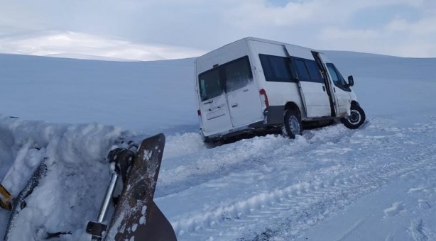 Ardahan'da 9 köyle ulaşım yeniden sağlandı