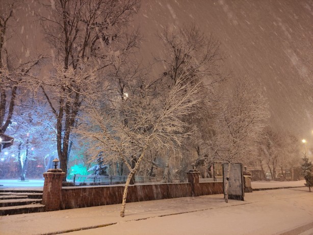 Foto - Ardahan'da lapa lapa kar yağdı, kent yeniden beyaza büründü