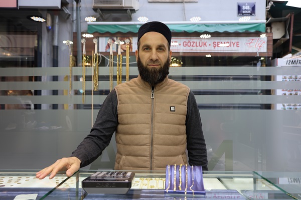 Foto - Arı soktu mesleğini bırakıp kuyumcu oldu! 