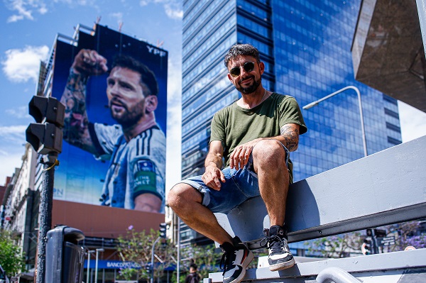 Foto - Arjantin’de duvarlara o isimlerin resmi çizili