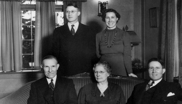 Foto - Arkadaşından 100 dolar borç alarak şirket kurup milyarder oldu!