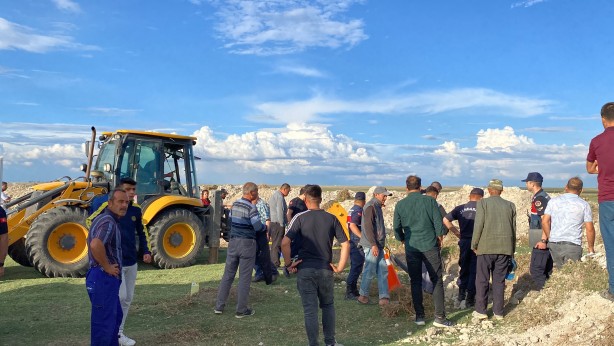 Foto - Arkadaşlarıyla oyun oynarken atık su kanalına düşen çocuk hayatını kaybetti