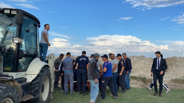 Foto - Arkadaşlarıyla oyun oynarken atık su kanalına düşen çocuk hayatını kaybetti