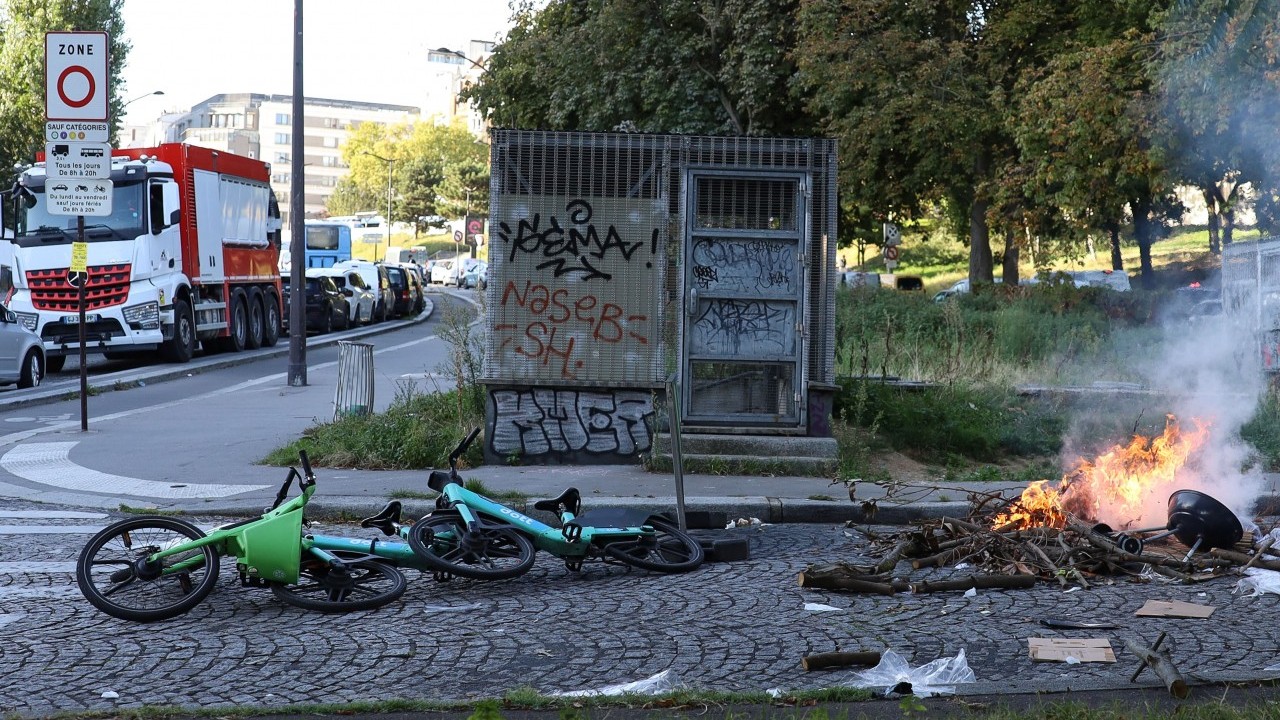 Foto - Arkasında siyonistler mi var? İsrail’e tepki gösteren Avrupa ülkesinde sokaklar karıştı
