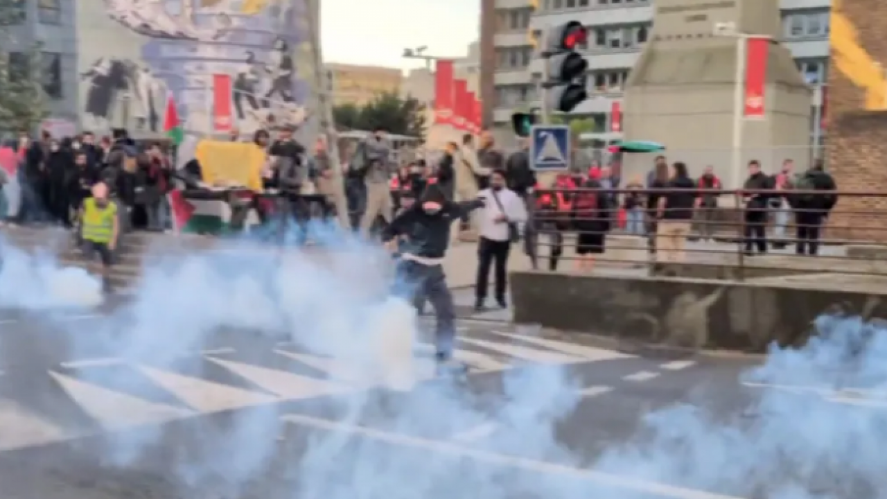 Foto - Arkasında siyonistler mi var? İsrail’e tepki gösteren Avrupa ülkesinde sokaklar karıştı