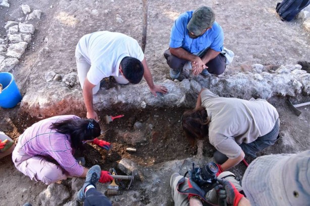 Foto - Arkeologlar bunu hiç ama hiç beklemiyordu! 'Kadın, hep aynı kadın' diyerek gösterdiler! Meğer 2 bin yıl öncesinde bile varmış! Olacak iş değil