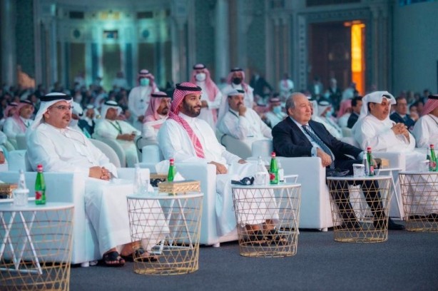 Foto - Armen Sarkisyan, Suudi Arabistan'a ayak basan ilk Ermeni lider oldu