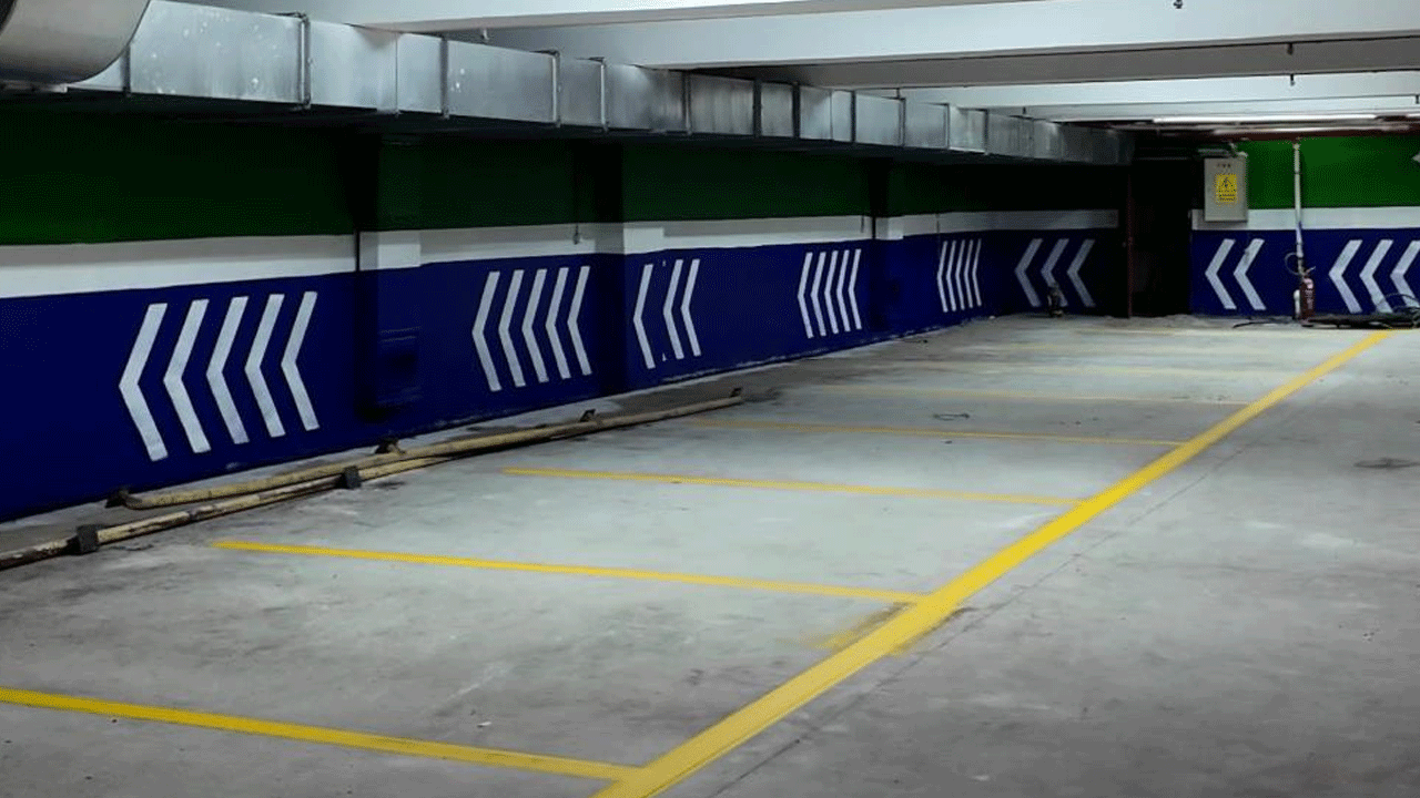 Foto - Arnavutköy ilçesinde tahsis edilmişti ama artık yok! CHP'den vatandaşın kapalı pazarına kepenk