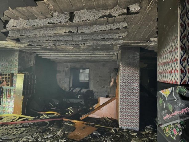 Arnavutköy'de camide yangın