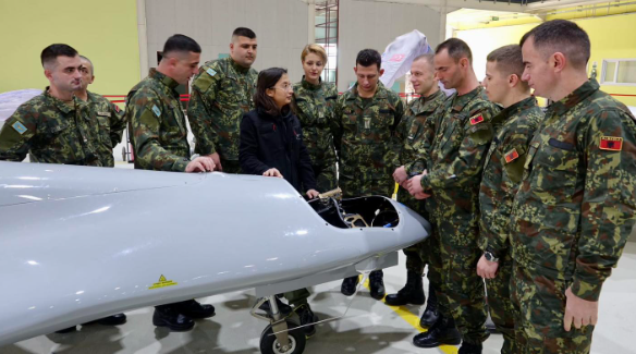 Foto - Arnavutluk'tan Bayraktar TB2 SİHA hamlesi! "Ekipler Türkiye'de" diyerek dünyaya duyurdular