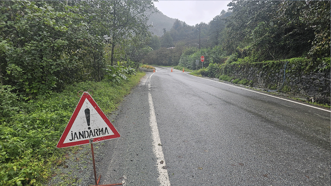 Foto - Art arda gelen haberler paniğe neden oldu! Artvin'de bir köy boşaltıldı