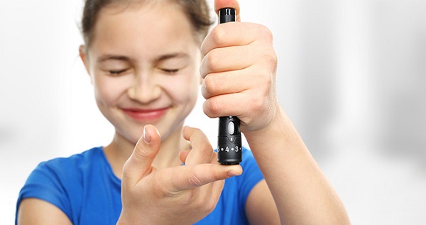 Foto - Artık çocukların parmakları delinmeyecek! Şeker hastası çocuklar için çözüm bulundu