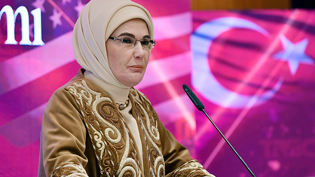 Foto - ‘Artık çocukların rüyaları öldürüldükleri için bitmesin’: Emine Erdoğan’dan Gazze hassasiyeti