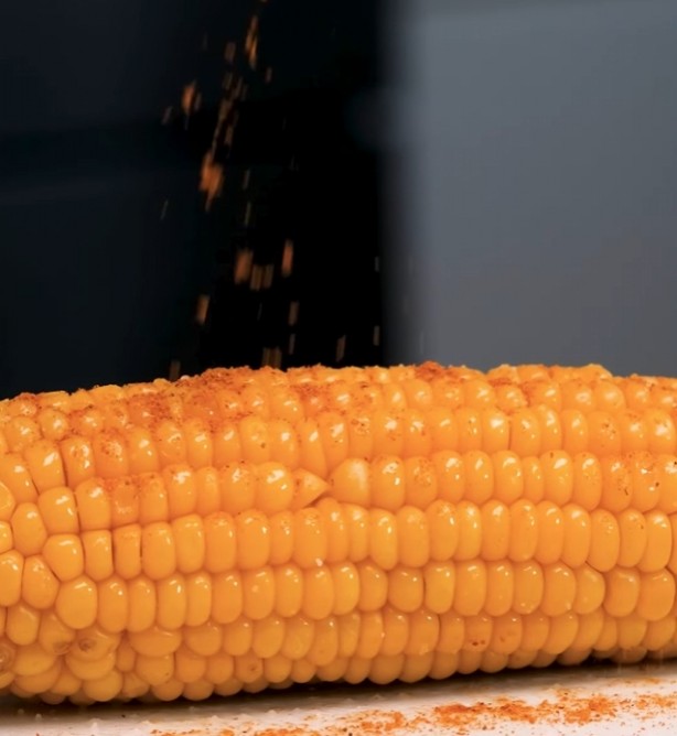 Foto - Artık dakikalarca mısır haşlamaya son! Mikrodalga ile 3 dakikada enfes mısır işte böyle hazırlanıyor