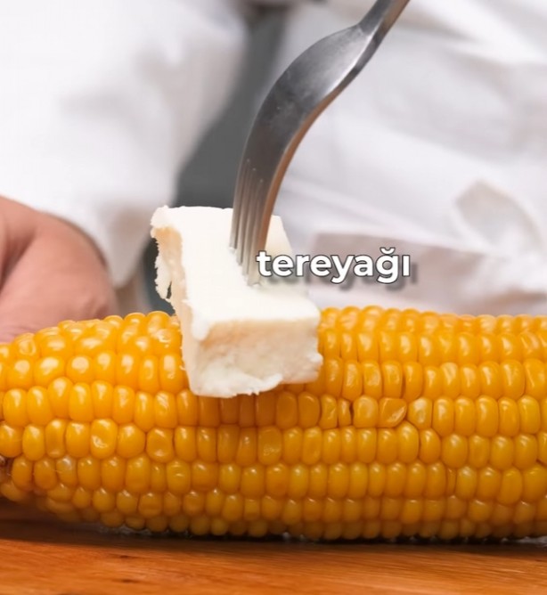 Foto - Artık dakikalarca mısır haşlamaya son! Mikrodalga ile 3 dakikada enfes mısır işte böyle hazırlanıyor