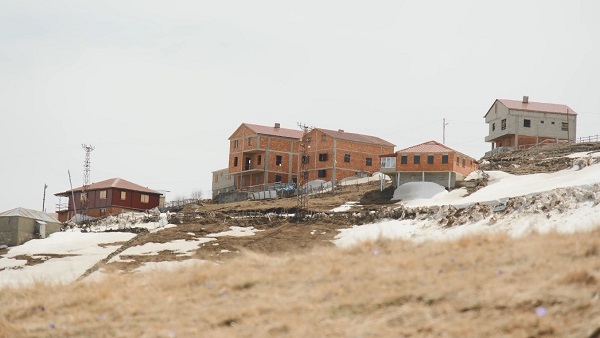 Foto - Artık moda yayla evi değil yayla apartmanı! 