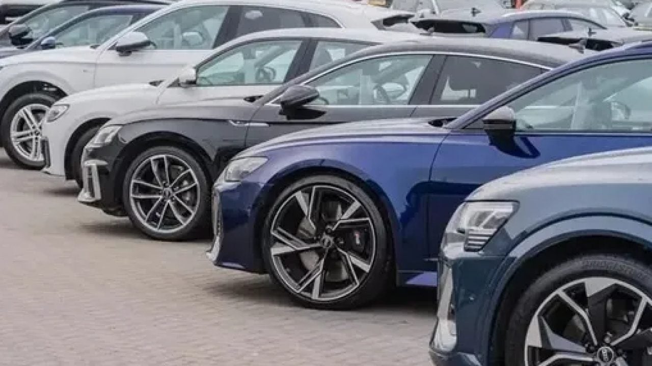 Foto - Araç almak isteyenler dikkat: O fiyatın altında otomobil kalmadı!