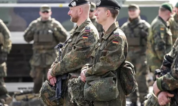 Foto - 4300 komandoyu zehirlemek istediler, askeri kışla karantinaya alındı! Artık savaş topla tüfekle olmuyor