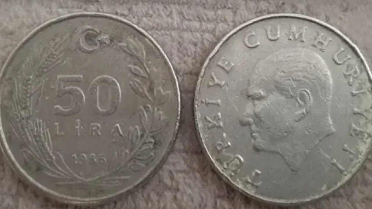 Foto - Artık servet değerinde! Elinde hatalı basım 50 lira olan köşeyi dönecek