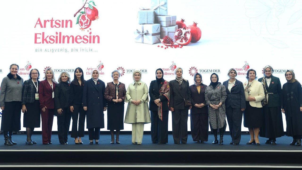 'Artsın Eksilmesin' pazarını Emine Erdoğan açtı! İhtiyaç sahipleri nefes alacak: Bir alışveriş bin iyilik! 