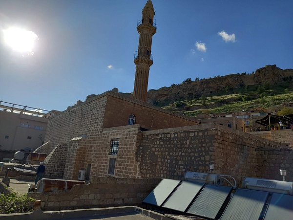 Foto - Artuk Arslan’ın mezarı 98 yıldır bu halde