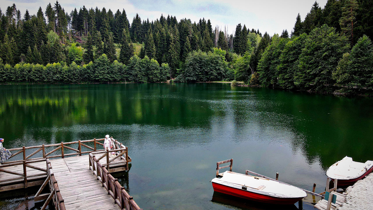 Foto - Artvin’de saklı cennet! Doğanın kalbi Karagöl