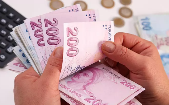 Foto - Asgari ücret tahmini tutan Cem Küçük, 'Bilgi aldım' dedi! Şimdi de yeni emekli maaşlarını açıkladı