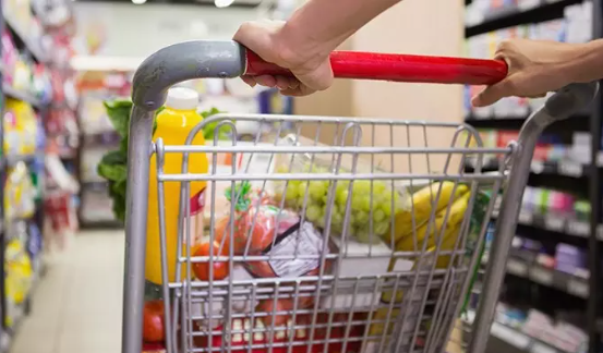 Foto - Asgari ücret zammı cebe girmeden büyük vicdansızlık! Marketler bir gecede 700 ürünün fiyatını değiştirdi