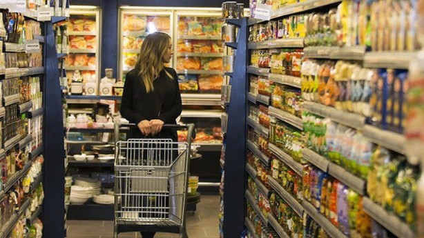 Foto - Asgari ücret zammı cebe girmeden büyük vicdansızlık! Marketler bir gecede 700 ürünün fiyatını değiştirdi