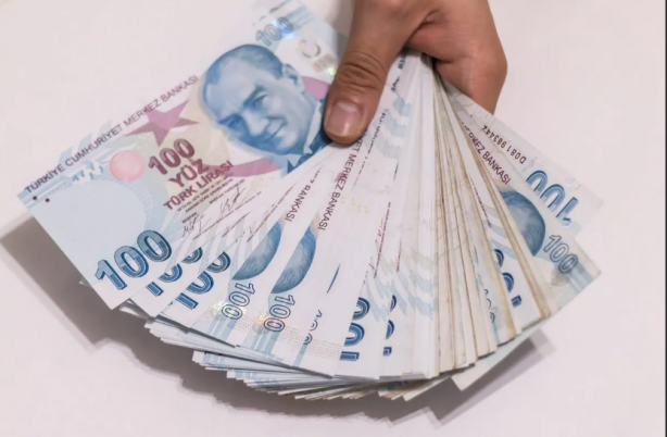 Foto - Asgari ücrete kallavi zam bekleyenler kahrolacak! Her dediği çıkan ekonomist kötü haberi verdi