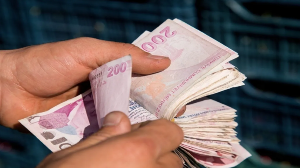 Foto - Asgari ücretten 1 TL bile fazla alanlar yandı! Çok kötü haber, 'O tarihte kesilecek' diyerek duyurdu