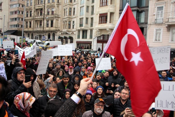 Foto - Aşı karşıtlarından 'eşek' ve 'deve'li protesto!