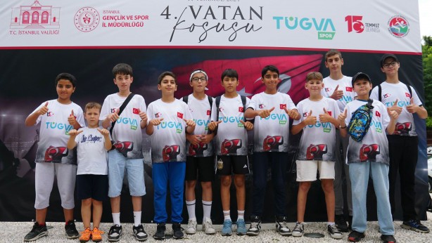 Foto - Asımın nesli 15 Temmuz şehitleri için koştu 