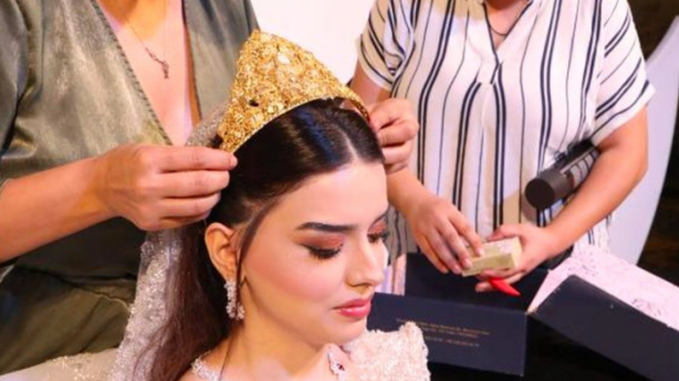 Foto - Aşiret düğününde geline 7 kilo altın takıldı Urfa Urfa olalı böyle düğün görmedi