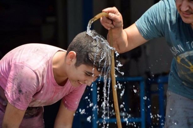 Foto - Aşırı sıcaklara karşı önlem alın!