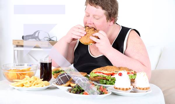 Foto - Aşırı yemenin vücuda verdiği 6 zarar