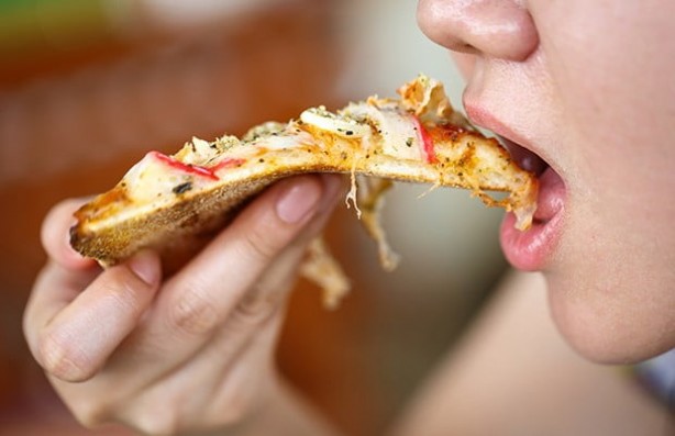 Foto - Aşırı yemenin vücuda verdiği 6 zarar