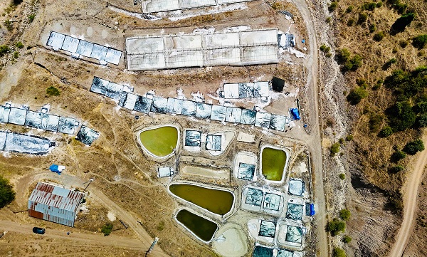 Foto - Asırlardır değişmeyen tuz mesaisi