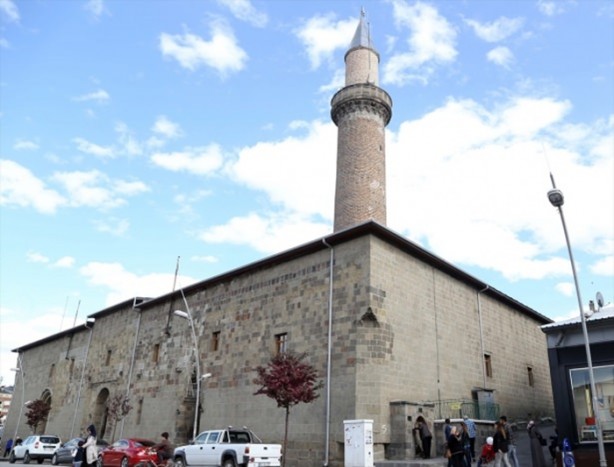 Foto - Asırlık camiler artık Ramazan ayına hazır!