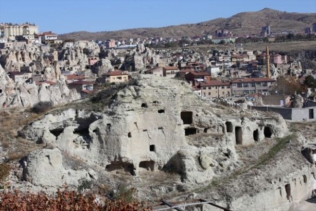 Foto - Asırlık kaya oyma ev geleneğinden vazgeçmiyorlar