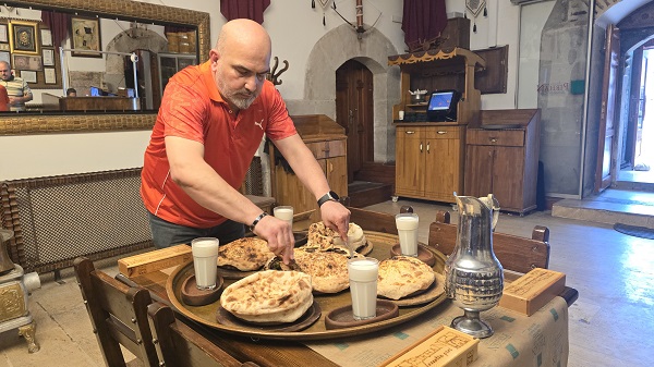 Foto - Asırlık kubbeden esinlenip kebap hazırladı
