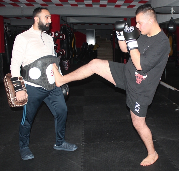 Foto - Askere gidebilmek için 4 ayda tam 57 kilo verdi