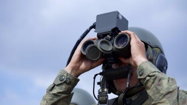 Foto - Askere modern savaş silahı