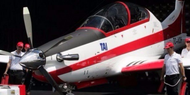 Foto - Askere modern savaş silahı